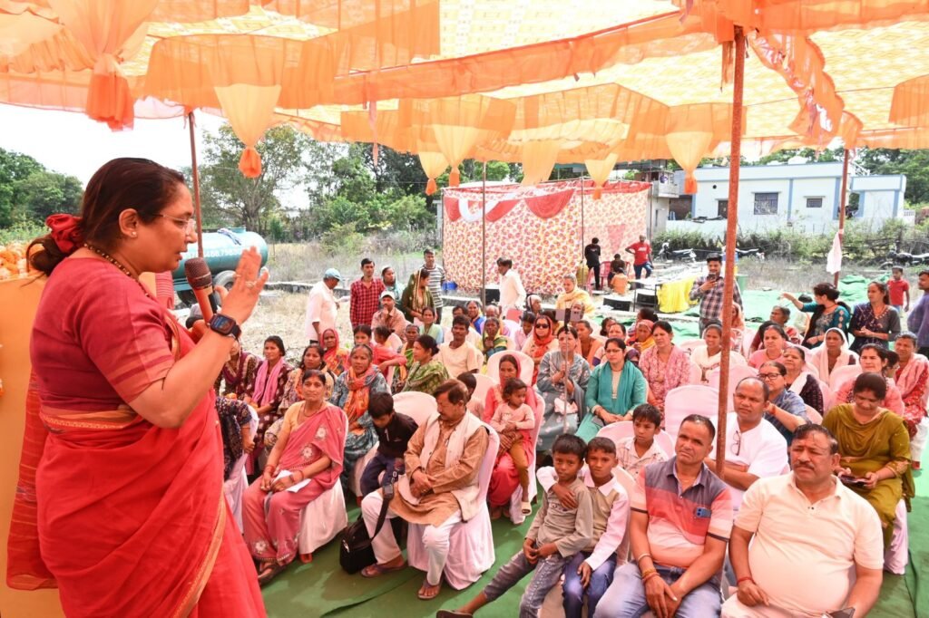 विधानसभा अध्यक्ष ऋतु खण्डूडी भूषण ने शिवराजपुर में 700 मीटर इंटरलॉकिंग सड़क का किया उद्घाटन, क्षेत्रवासियों को मिली बड़ी राहत